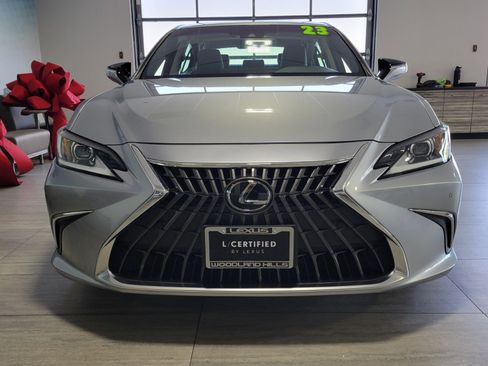 Used 2023 Lexus ES 350 w/ Premium Package FWD image 9