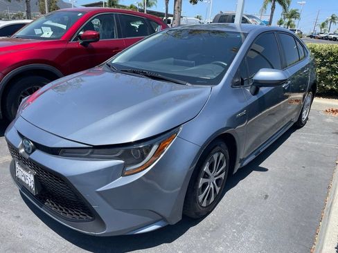Used 2021 Toyota Corolla LE FWD image 5