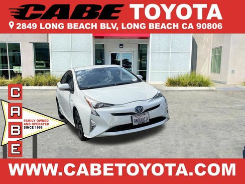Used 2016 Toyota Prius Four Touring FWD image 1