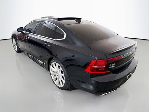 Used 2020 Volvo S90 T8 Inscription image 5