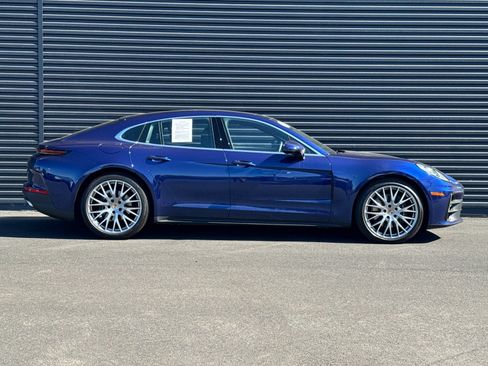 Certified 2025 Porsche Panamera RWD image 10