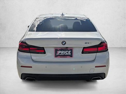 Used 2023 BMW 530i w/ Premium Package image 7