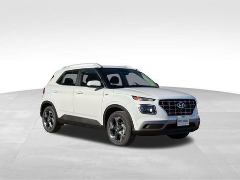 New 2026 Hyundai Venue SEL FWD image 1