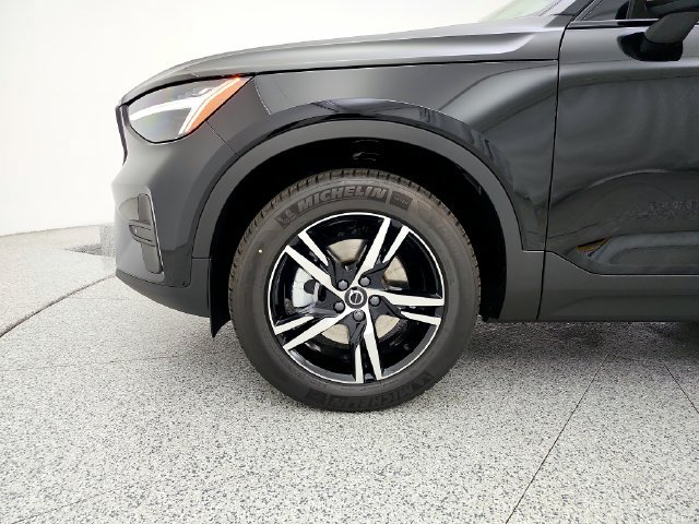 New 2026 Volvo XC40 B5 Core w/ Protection Package Premier AWD/4WD image 31