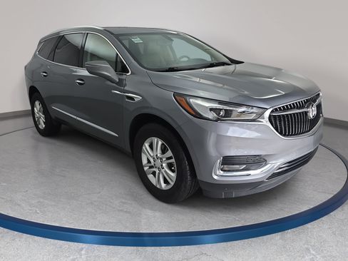 Used 2021 Buick Enclave Essence w/ Sound and Sites Package FWD image 3