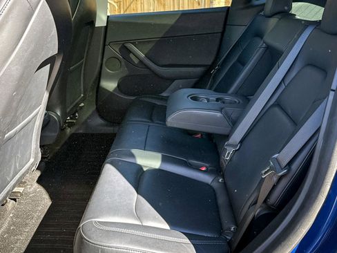 Used 2021 Tesla Model Y Performance image 31