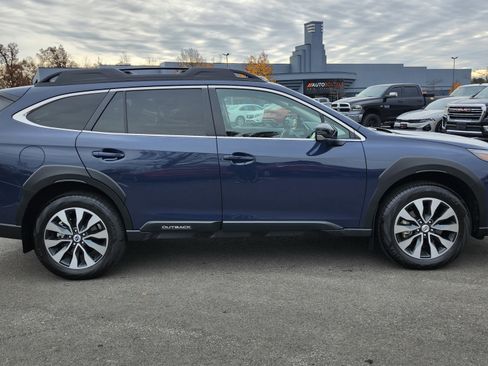 Used 2025 Subaru Outback Limited XT image 16