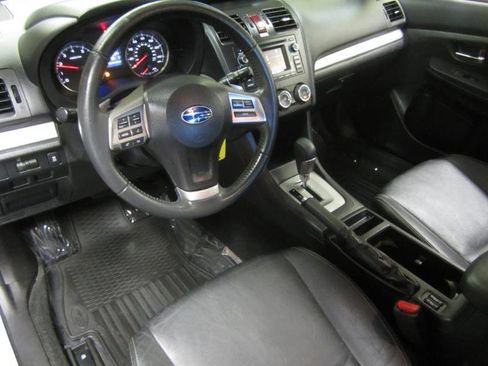 Used 2014 Subaru Crosstrek 2.0i Limited image 10