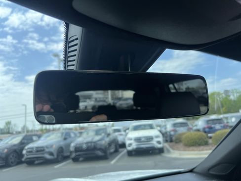 Used 2022 Mercedes-Benz GLB 250 image 26