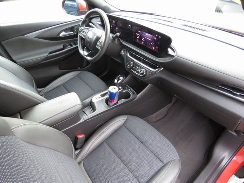 Used 2024 Buick Envista Preferred image 15