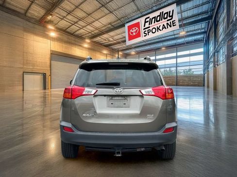 Used 2015 Toyota RAV4 XLE AWD/4WD image 5