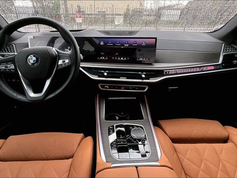 Used 2026 BMW X5 xDrive50e w/ Climate Comfort Package image 16