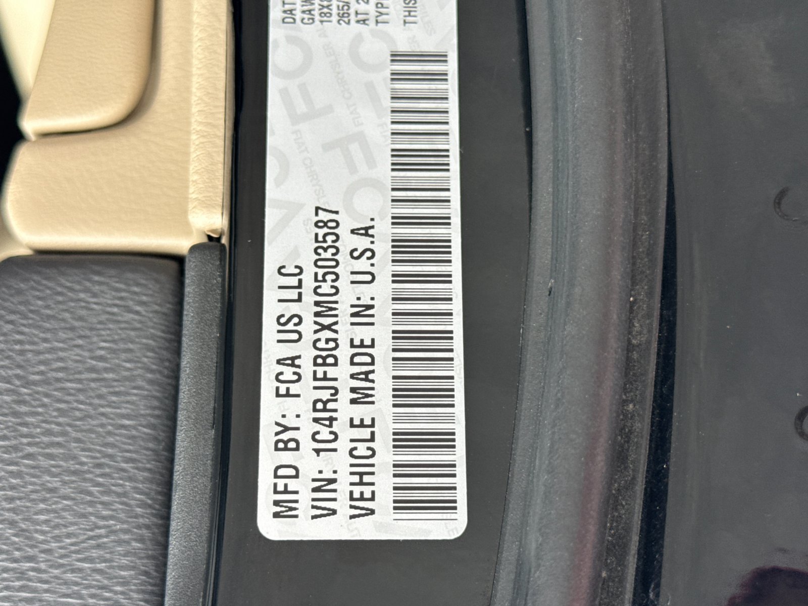 Used 2021 Jeep Grand Cherokee Limited AWD/4WD image 30