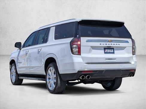 Used 2022 Chevrolet Suburban High Country RWD image 8