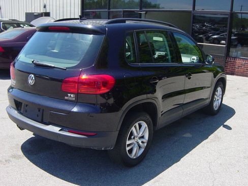 Used 2017 Volkswagen Tiguan S AWD/4WD image 4
