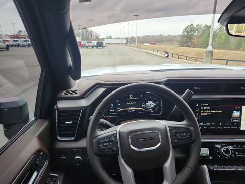 Used 2025 GMC Sierra 2500 Denali w/ Denali Reserve Package image 14