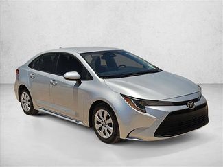 Used 2023 Toyota Corolla LE FWD video 3