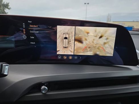 New 2026 Cadillac Vistiq Sport image 28