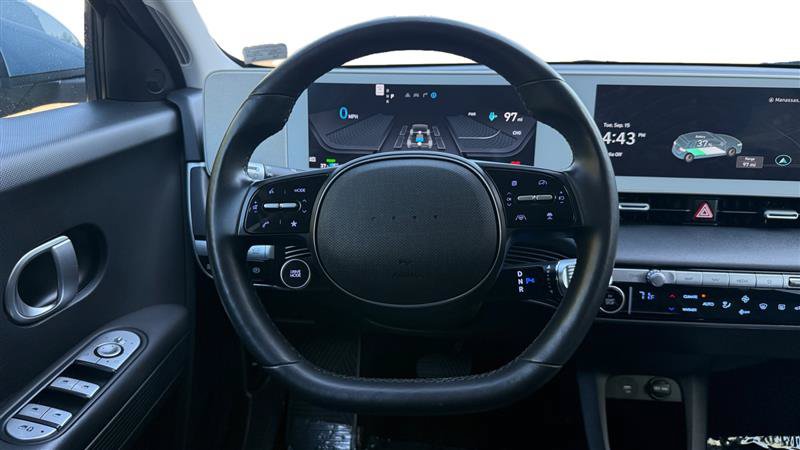 Used 2024 Hyundai Ioniq 5 SEL AWD/4WD image 13