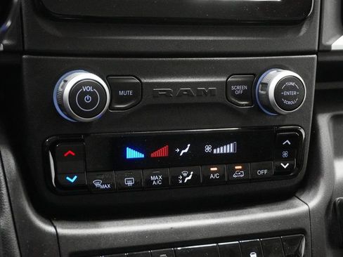 Used 2024 RAM ProMaster 3500 w/ Quick Order Package 22G SLT image 23