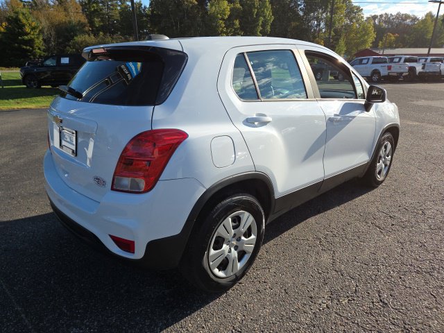 Used 2017 Chevrolet Trax LS FWD image 22