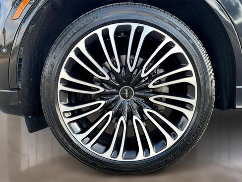 Used 2023 Lincoln Aviator Black Label w/ Dynamic Handling Package image 8