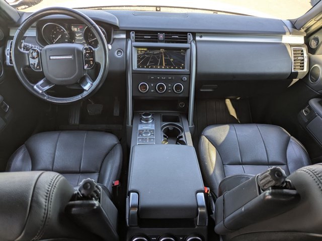 Used 2020 Land Rover Discovery Landmark AWD/4WD image 13
