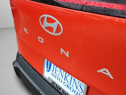Used 2024 Hyundai Kona SEL w/ Convenience Package FWD image 35