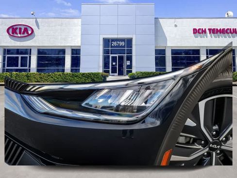 Certified 2024 Kia EV6 Light RWD image 2