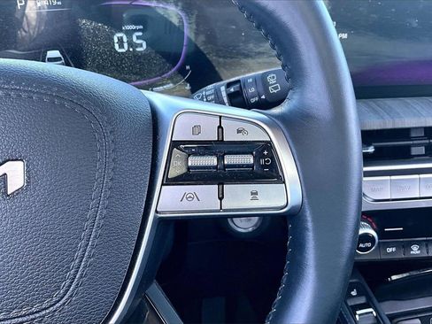 Certified 2024 Kia Telluride EX w/ EX Captain's Chair Package image 21