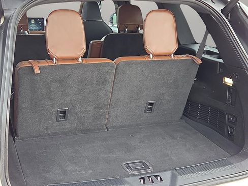 Used 2021 Lincoln Aviator Reserve w/ Equipment Group 202A image 8