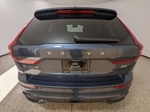 Used 2026 Volvo XC60 B5 Ultra AWD/4WD image 6