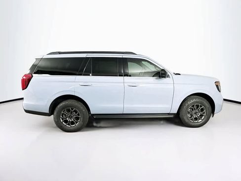 New 2026 Ford Expedition Active image 25