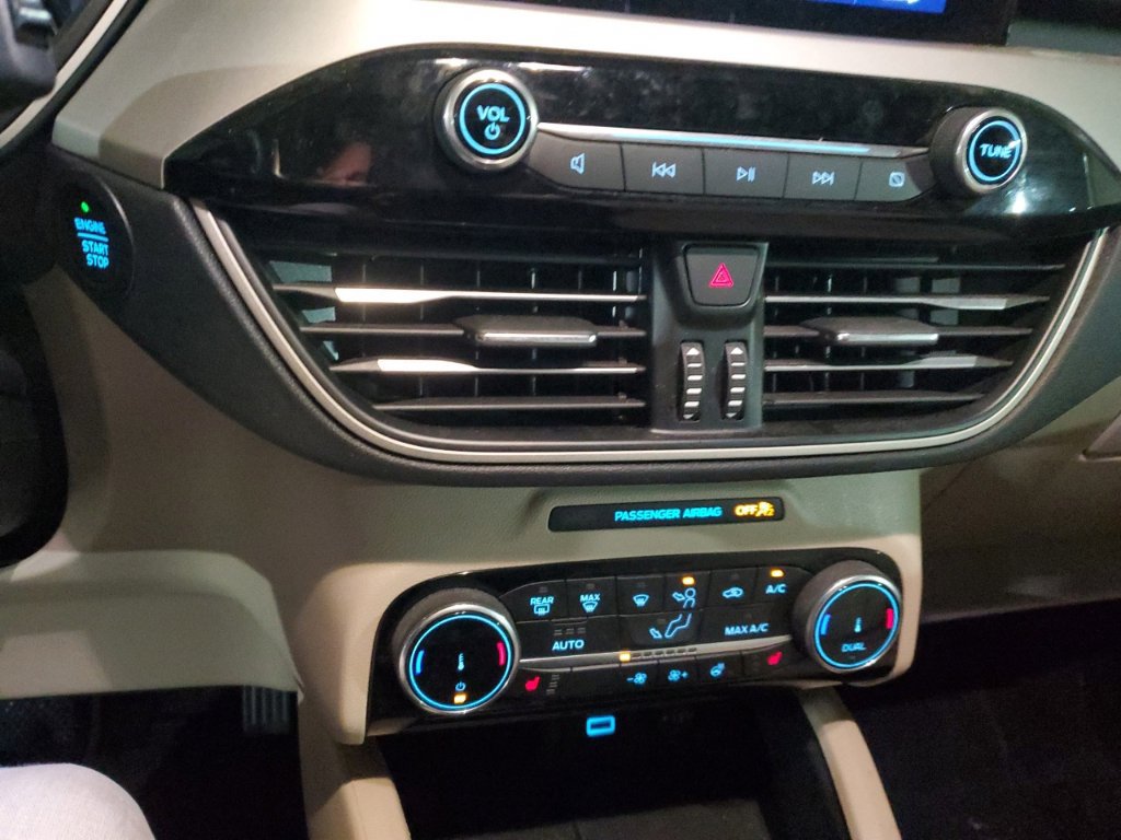 Used 2022 Ford Escape SEL FWD image 17