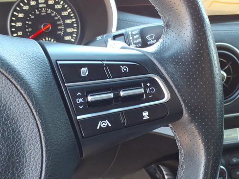 Used 2022 Kia Stinger GT2 image 26