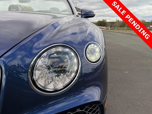 Used 2023 Bentley Continental GT Azure image 21
