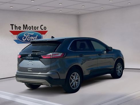 Used 2024 Ford Edge SEL w/ Convenience Package AWD/4WD image 5