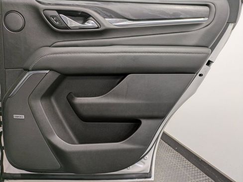 Used 2021 GMC Yukon Denali w/ Denali Premium Package image 24