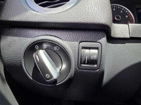 Used 2016 Volkswagen Tiguan S AWD/4WD image 16