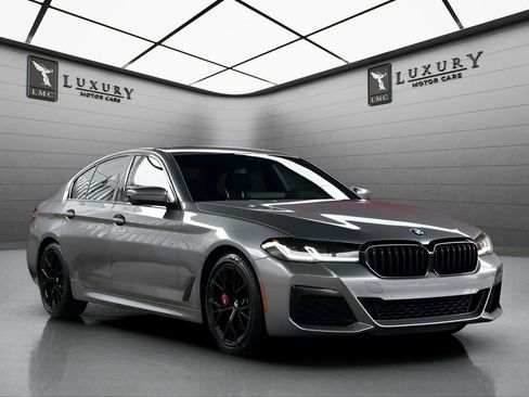 Used 2023 BMW 530i xDrive w/ M Sport Package AWD/4WD image 1