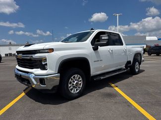 Used 2025 Chevrolet Silverado 2500 LT w/ Convenience Package AWD/4WD video 2
