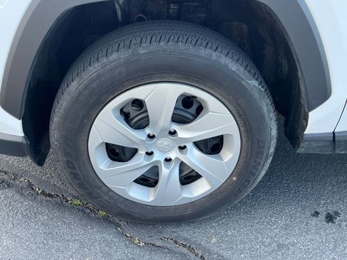 Used 2024 Toyota RAV4 LE image 13