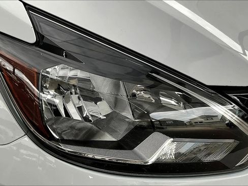 Used 2019 Nissan Sentra SV FWD image 27