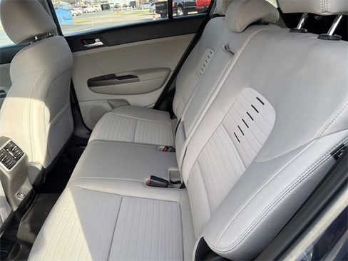 Used 2022 Kia Sportage LX w/ LX FWD Value Edition Package image 12