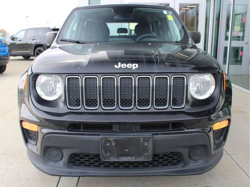 Used 2019 Jeep Renegade Sport image 2