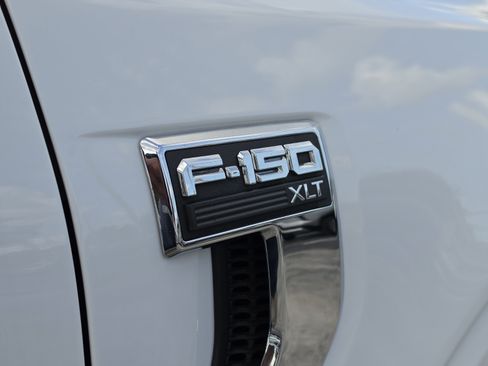 Used 2023 Ford F150 XLT AWD/4WD image 16