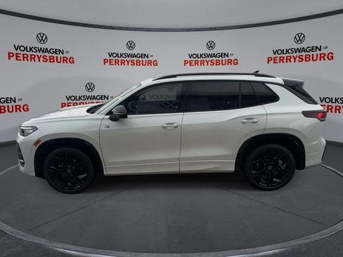 New 2026 Volkswagen Tiguan SE R-Line FWD image 5
