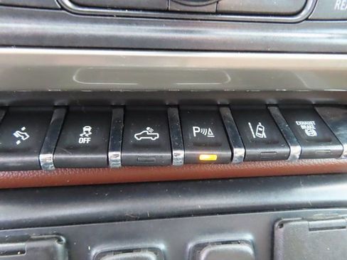 Used 2016 Chevrolet Silverado 2500 High Country w/ Duramax Plus Package image 35