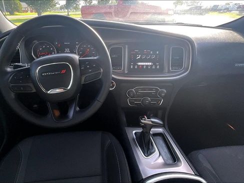 Used 2022 Dodge Charger SXT RWD image 15
