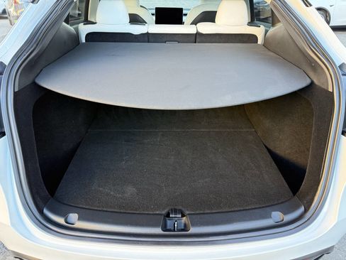 Used 2023 Tesla Model Y Performance image 23